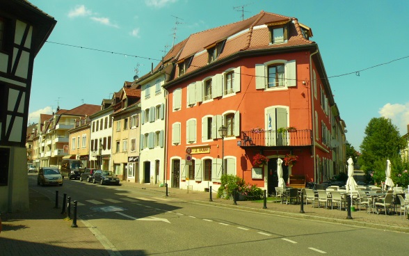 Historische Häuserzeile in der Ville de Huningue